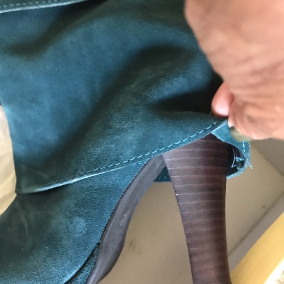 🎄Restricted - Picture 5 of 6